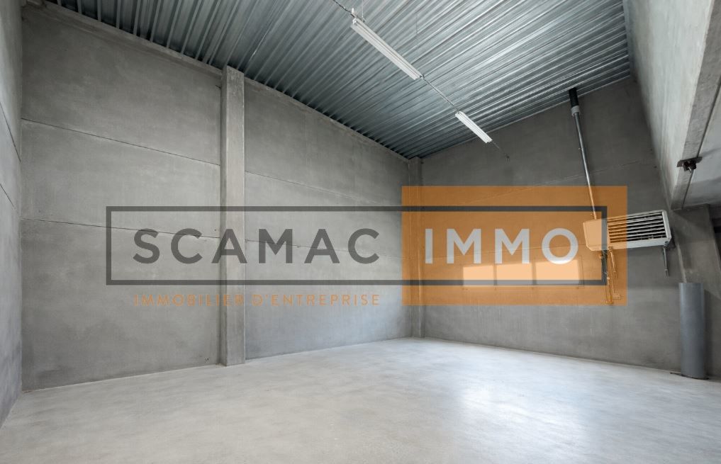 local d'activités de 308m², Bussy-Saint-Georges (Seine-et-Marne)