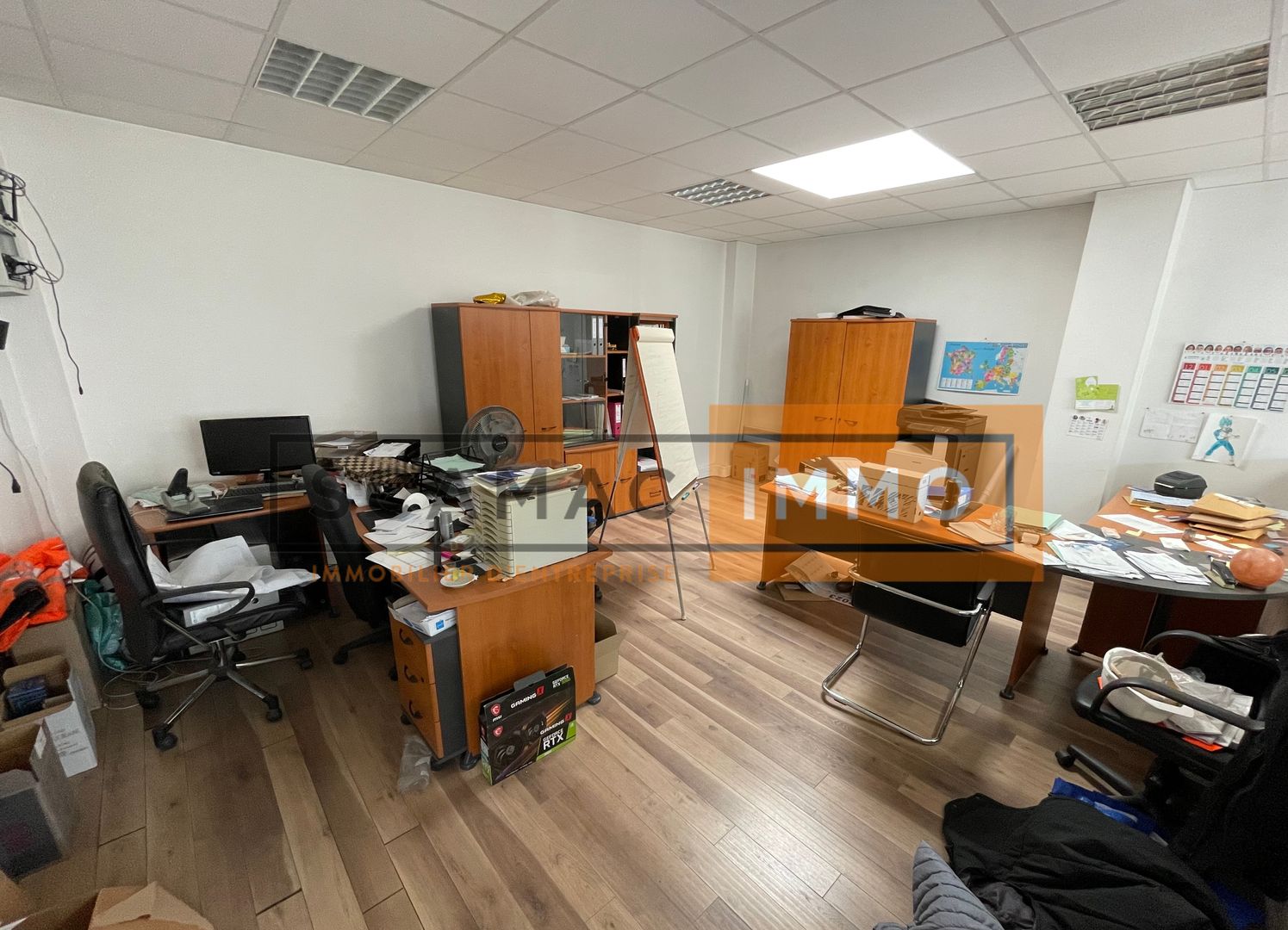 local d'activités de 308m², Bussy-Saint-Georges (Seine-et-Marne)