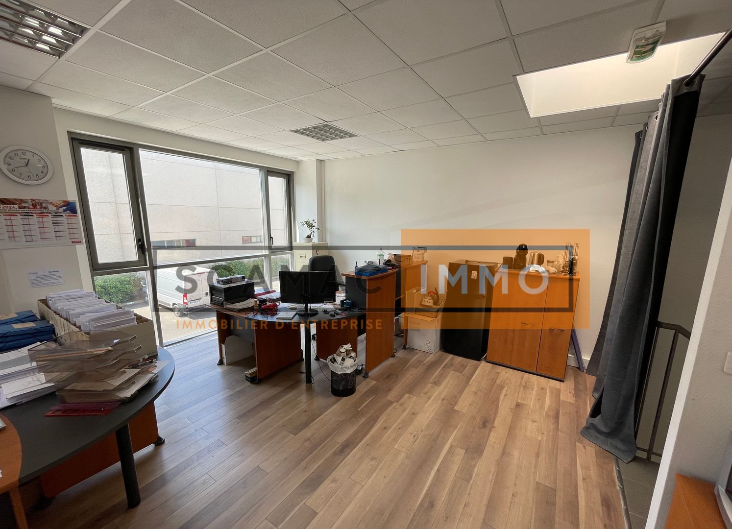 local d'activités de 308m², Bussy-Saint-Georges (Seine-et-Marne)