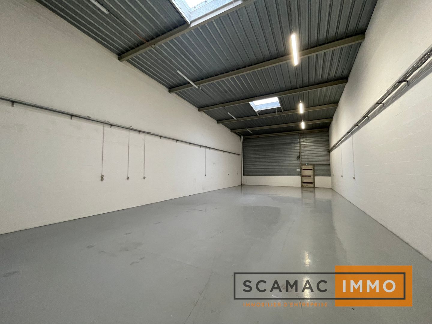 local d'activités de 279m², Chilly-Mazarin (Essonne)