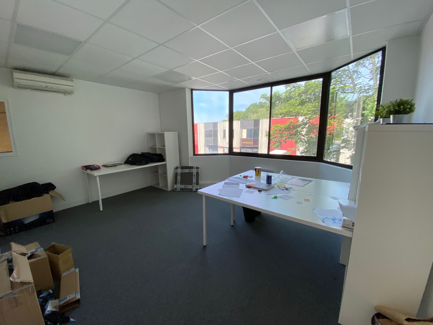 local d'activités de 326m², Collégien (Seine-et-Marne)