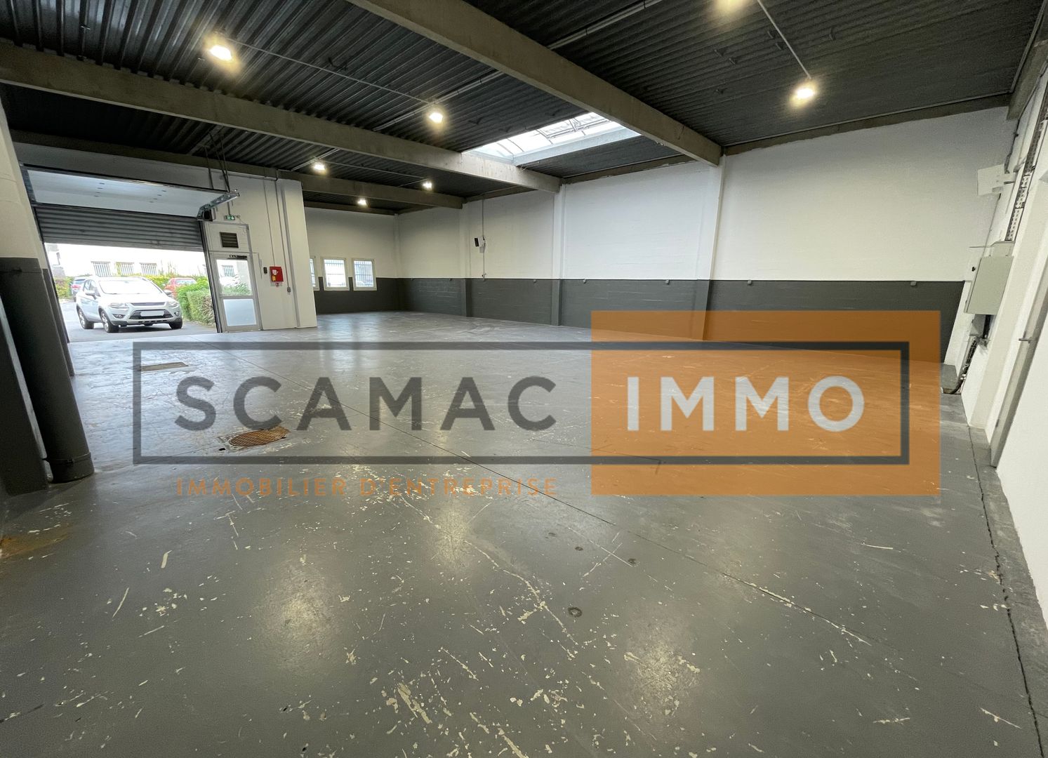local d'activités de 385m², Lognes (Seine-et-Marne)