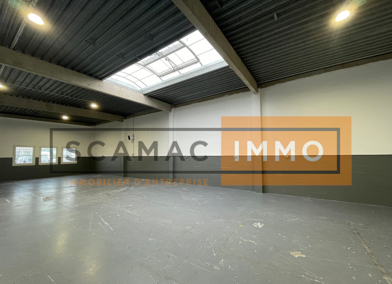 local d'activités de 385m², Lognes (Seine-et-Marne)
