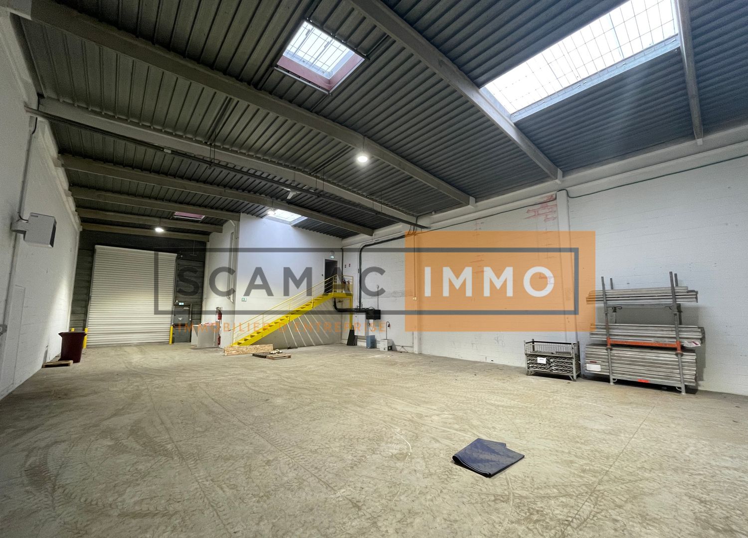 local d'activités de 322m², Torcy (Seine-et-Marne)