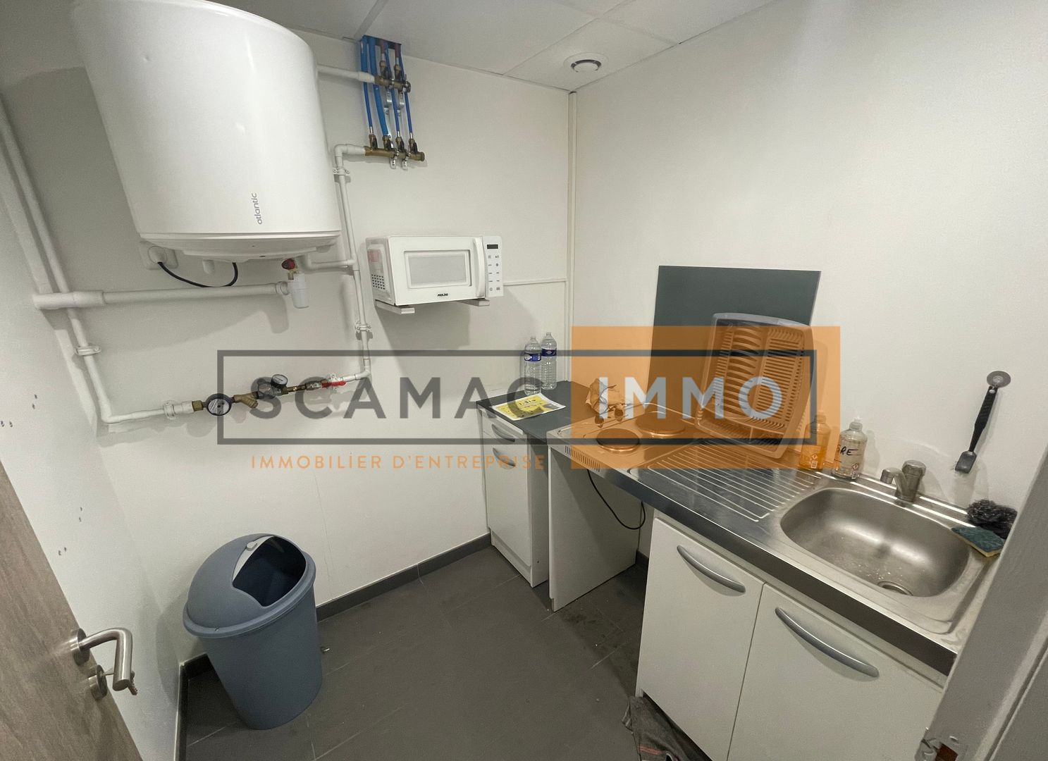 local d'activités de 322m², Torcy (Seine-et-Marne)