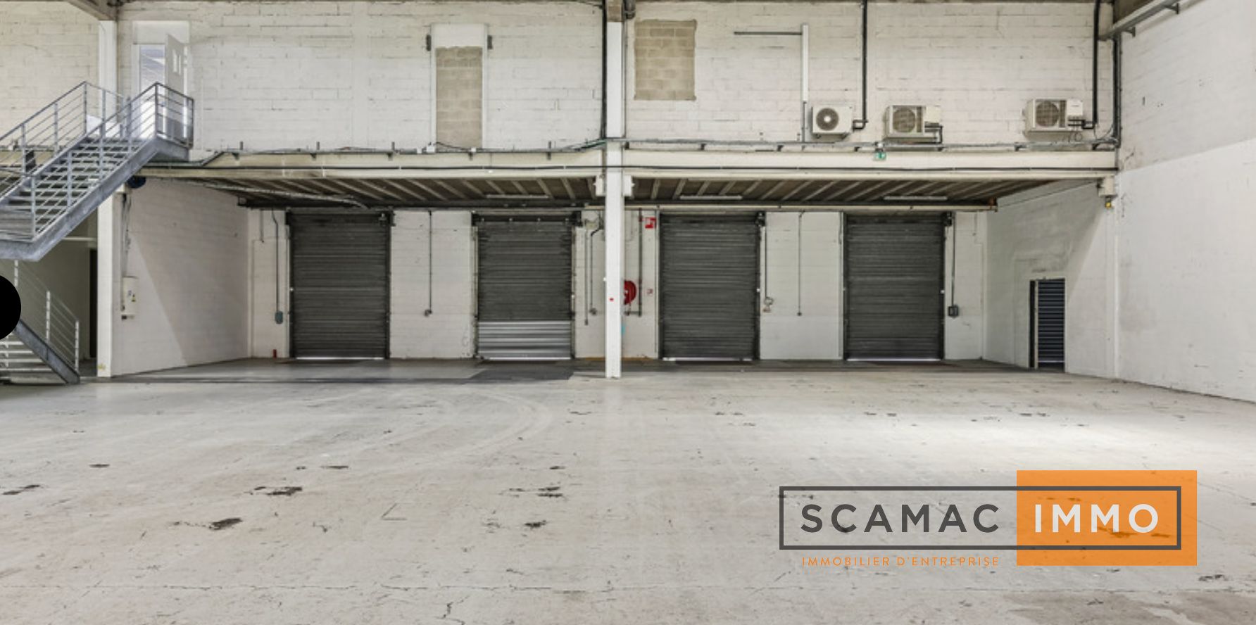 entrepôt de 3 841m², Palaiseau (Essonne)