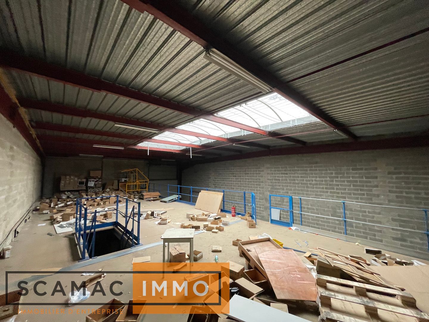 local d'activités de 380m², Bondoufle (Essonne)