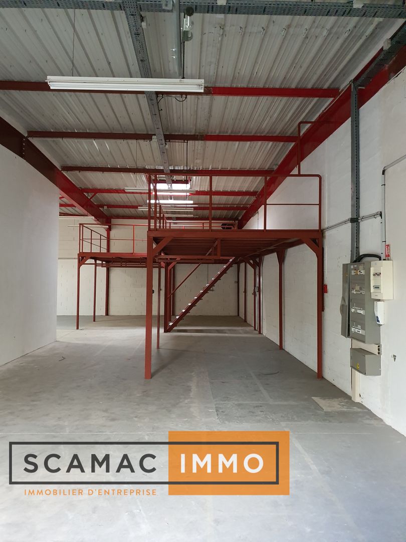 locaux mixtes de 723m², Villebon-sur-Yvette (Essonne)