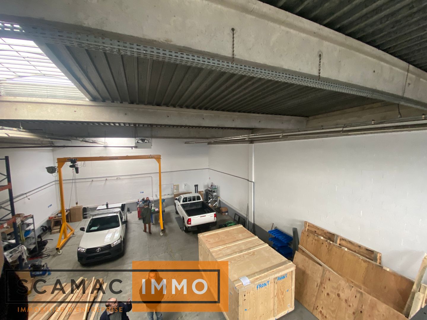 local d'activités de 290m², Lisses (Essonne)