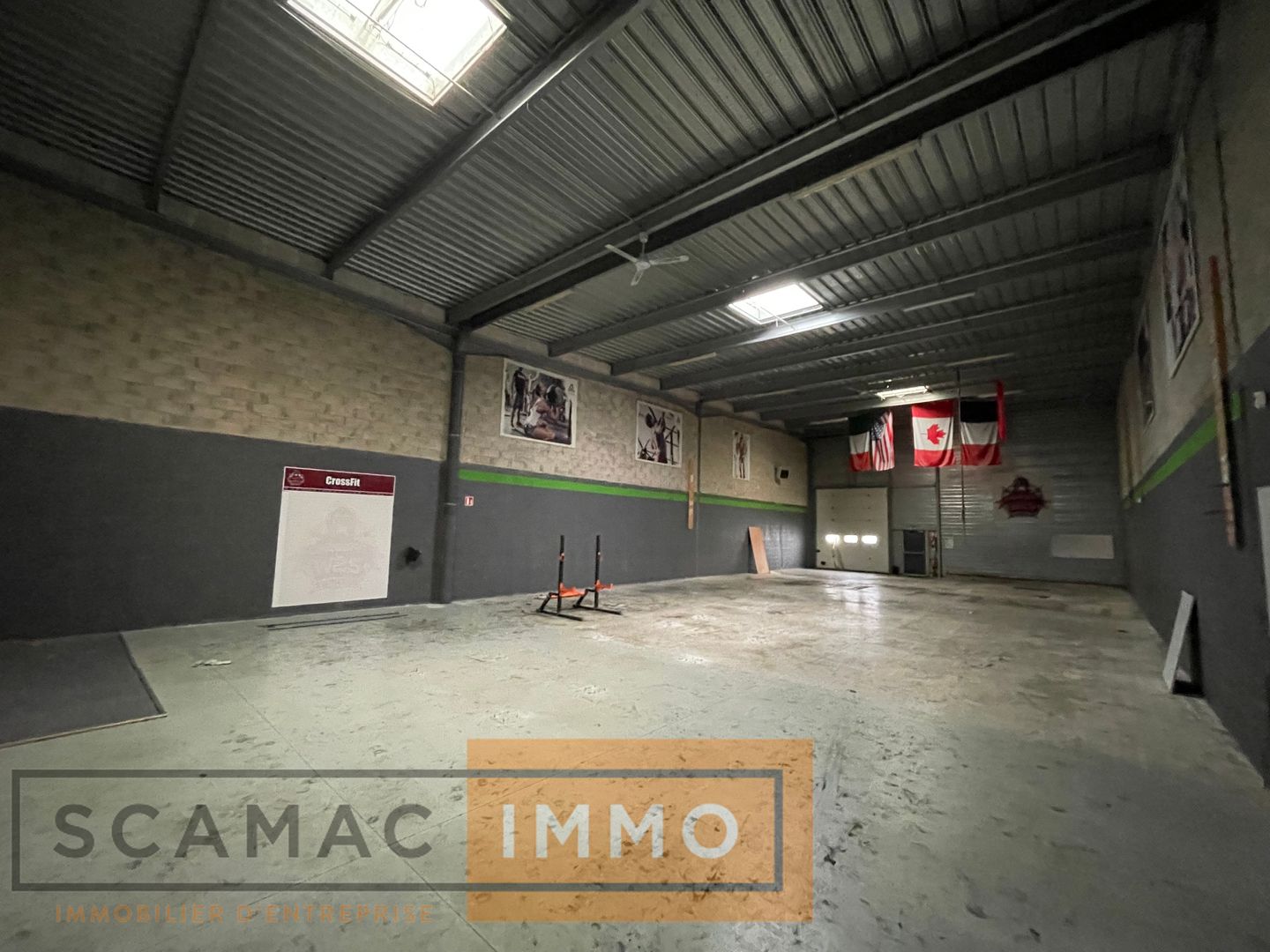 local d'activités de 538m², Lisses (Essonne)