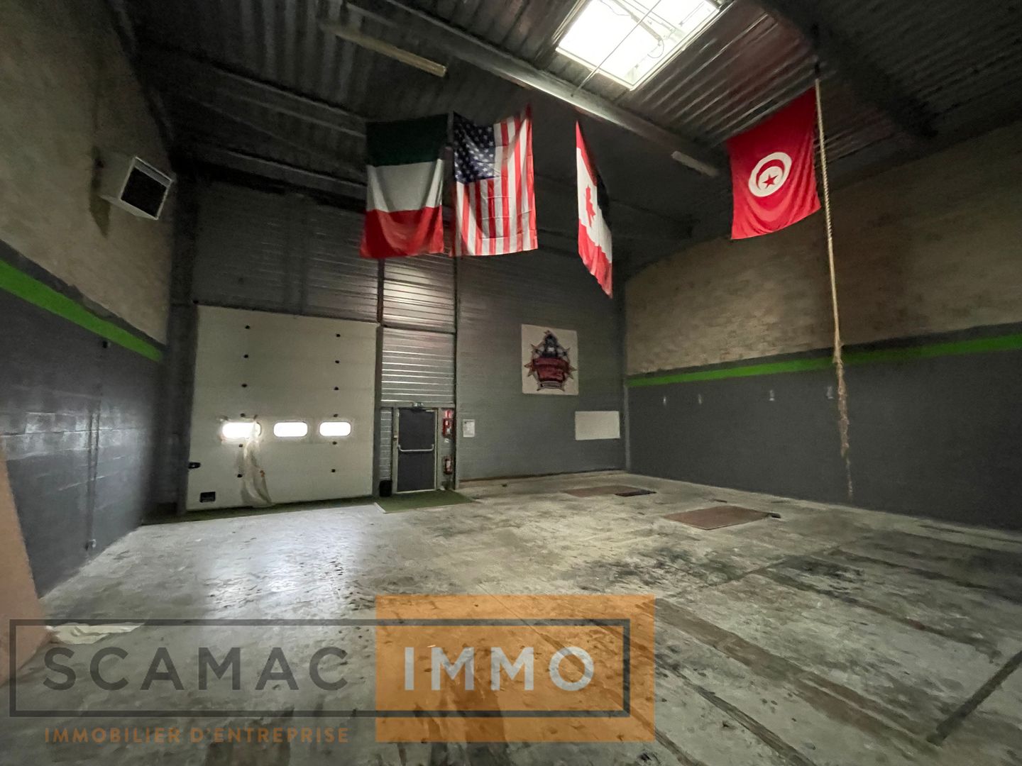 local d'activités de 538m², Lisses (Essonne)