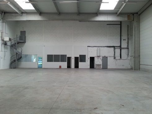 local d'activités de 990m², Noisy-le-Sec (Seine-Saint-Denis)