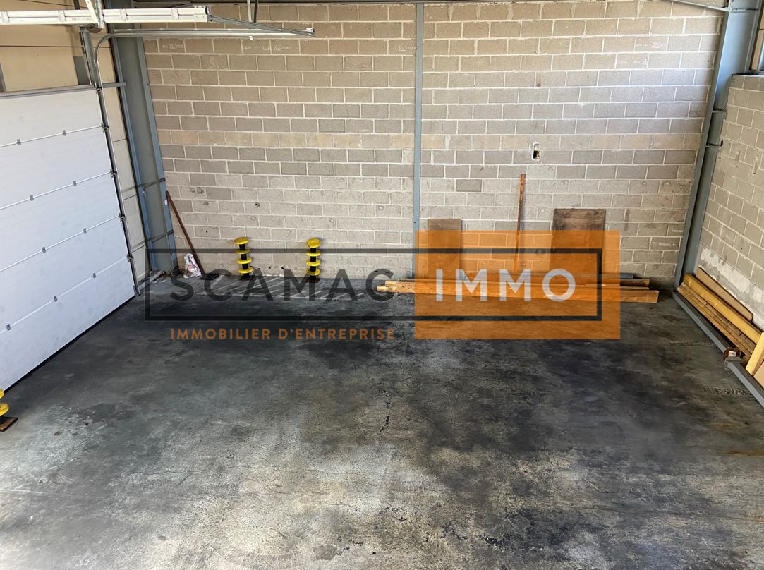 local d'activités de 237m², Le Thillay (Val-d'Oise)