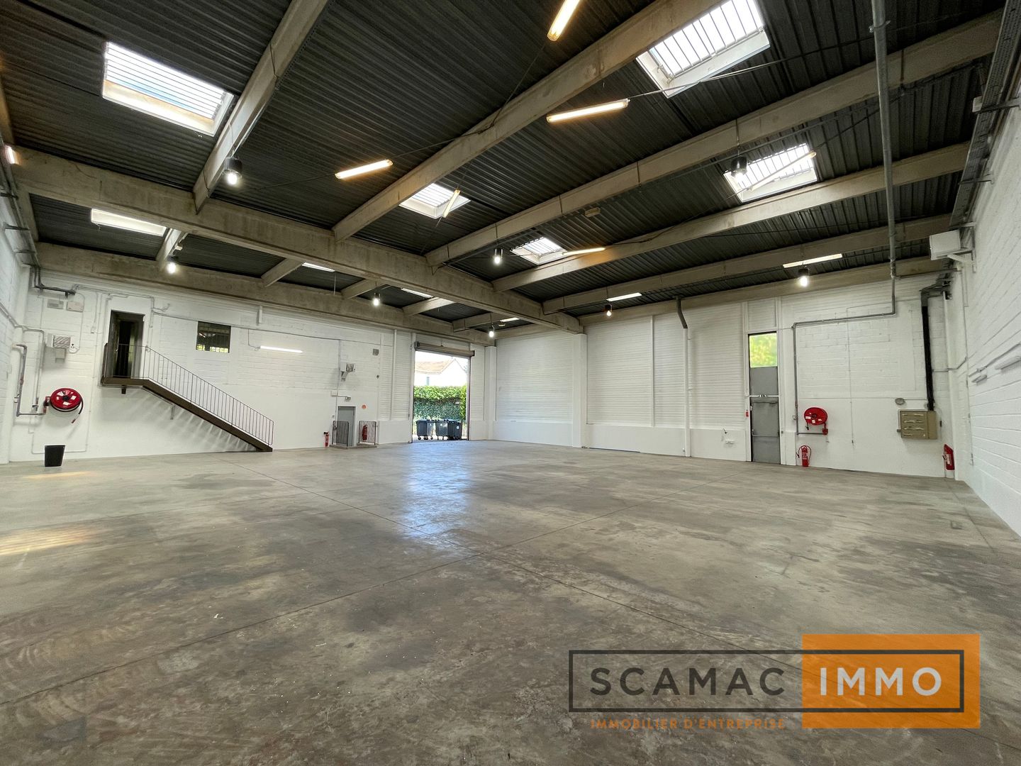 local d'activités de 434m², Palaiseau (Essonne)