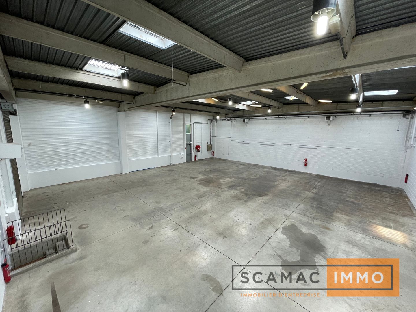 local d'activités de 434m², Palaiseau (Essonne)