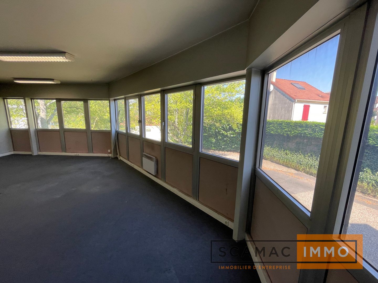 local d'activités de 434m², Palaiseau (Essonne)