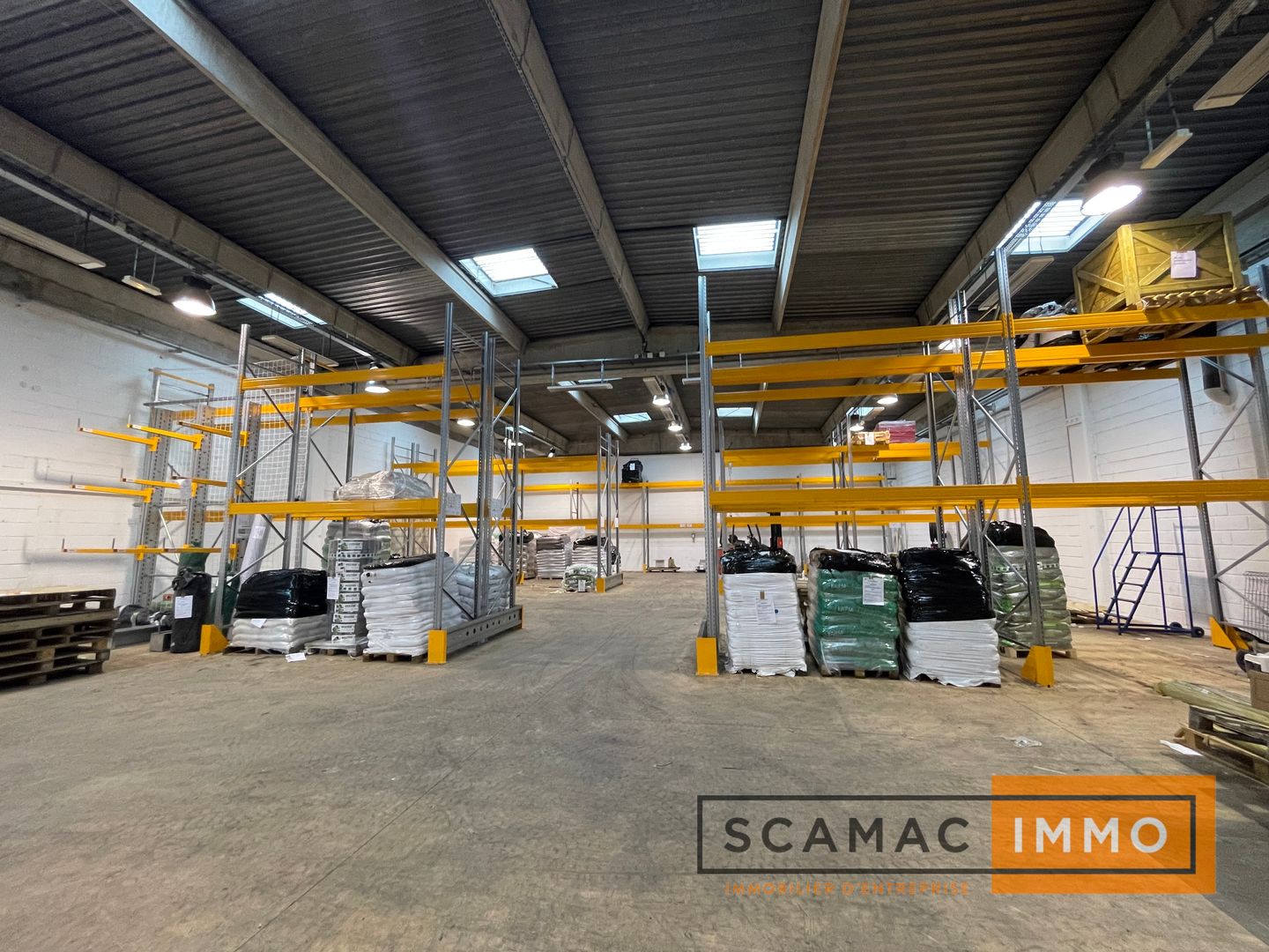 local d'activités de 559m², Palaiseau (Essonne)