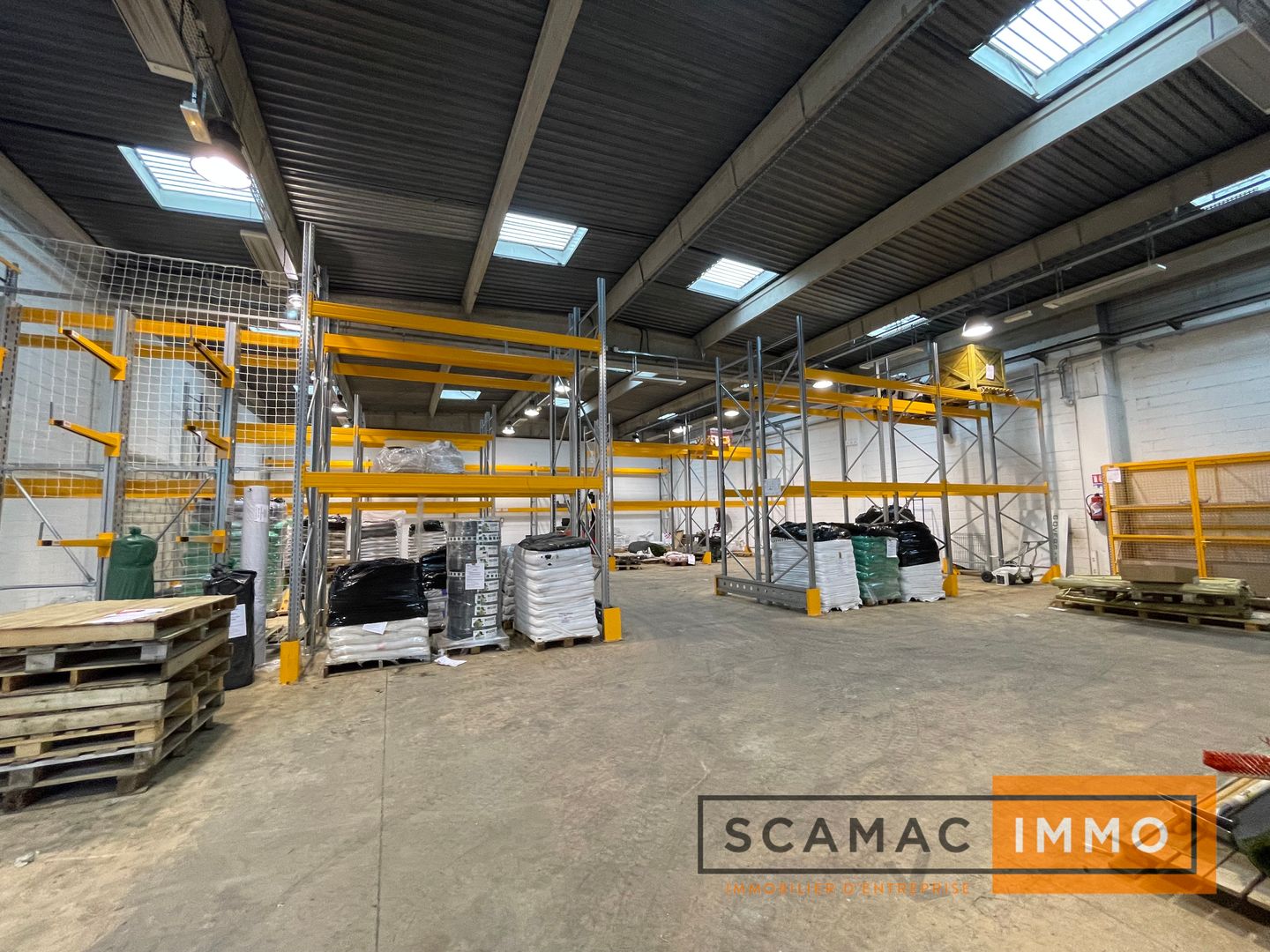 local d'activités de 559m², Palaiseau (Essonne)