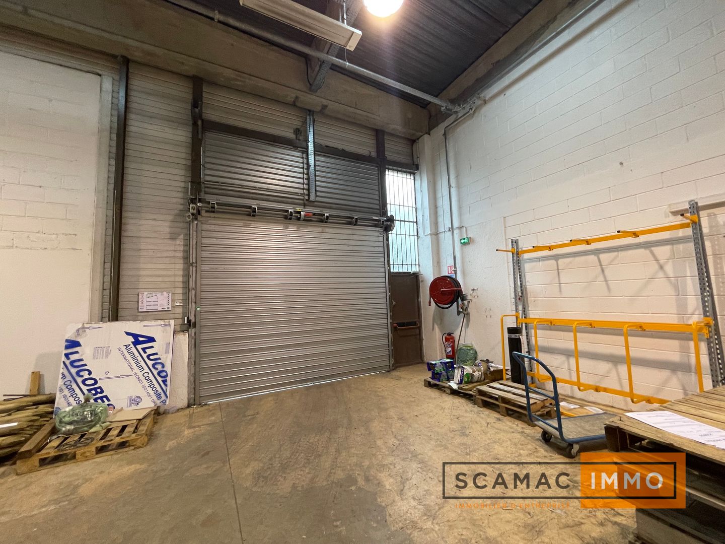 local d'activités de 559m², Palaiseau (Essonne)