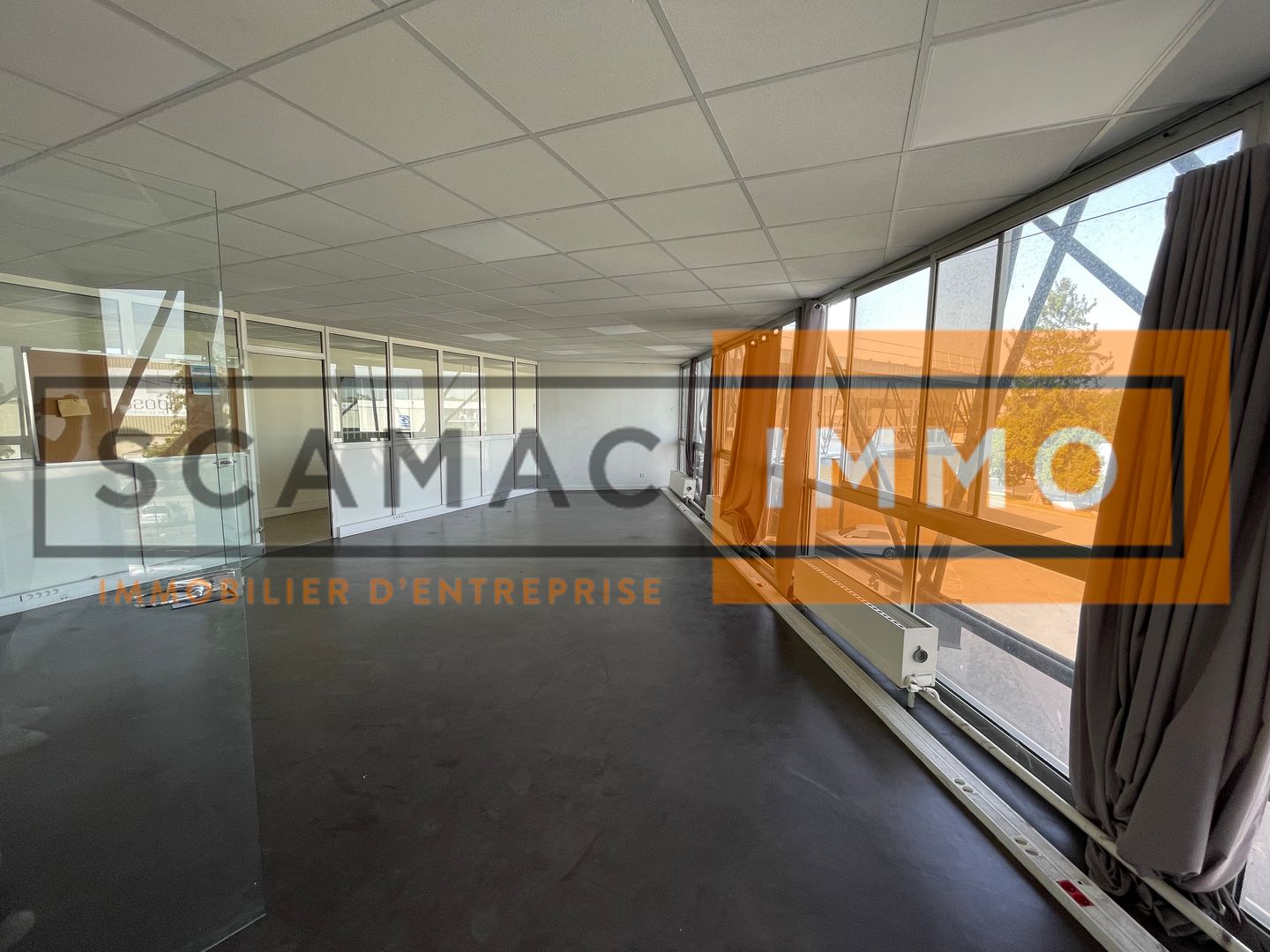 entrepôt de 1 410m², Morangis (Essonne)