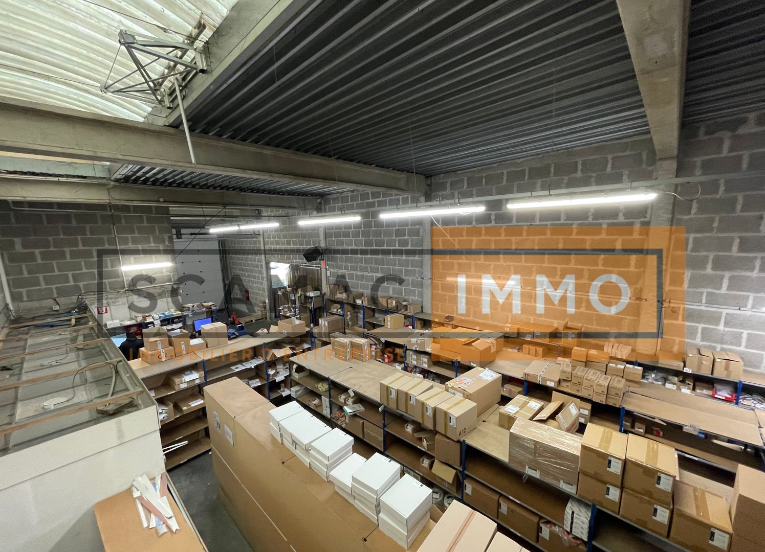 local d'activités de 630m², Noisy-le-Grand (Seine-Saint-Denis)