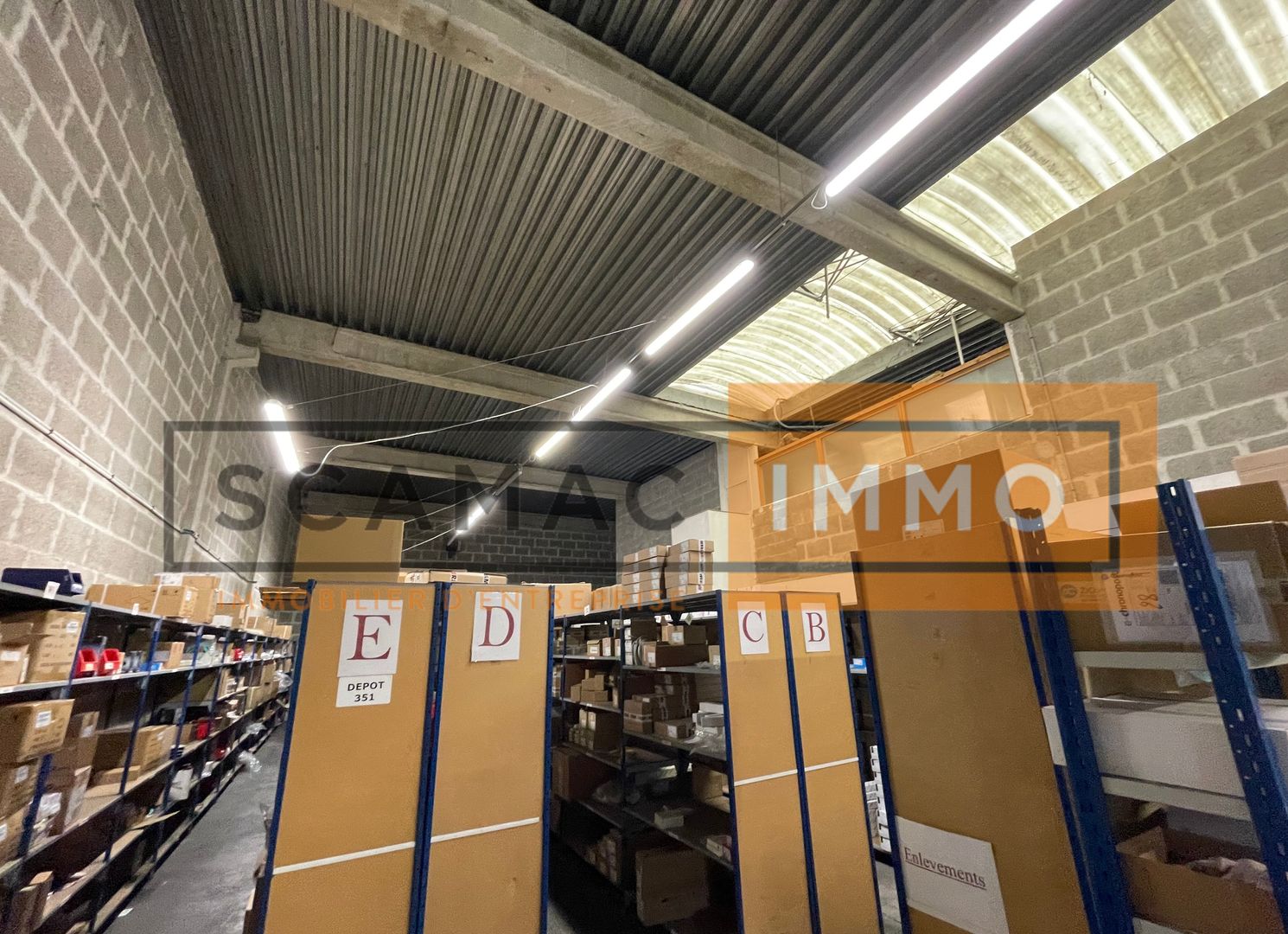 local d'activités de 630m², Noisy-le-Grand (Seine-Saint-Denis)