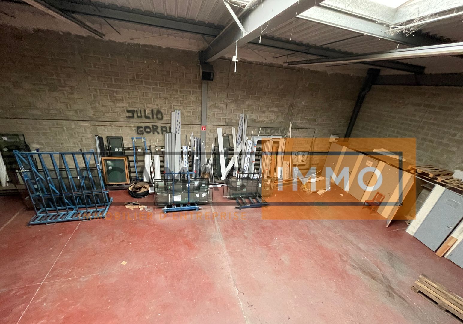 local d'activités de 281m², Noisiel (Seine-et-Marne)