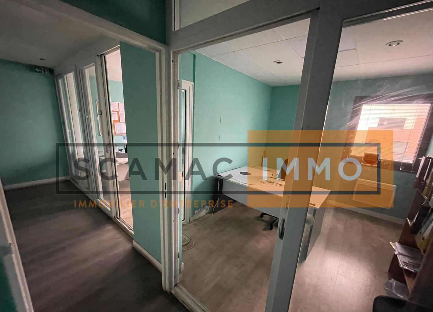 local d'activités de 281m², Noisiel (Seine-et-Marne)