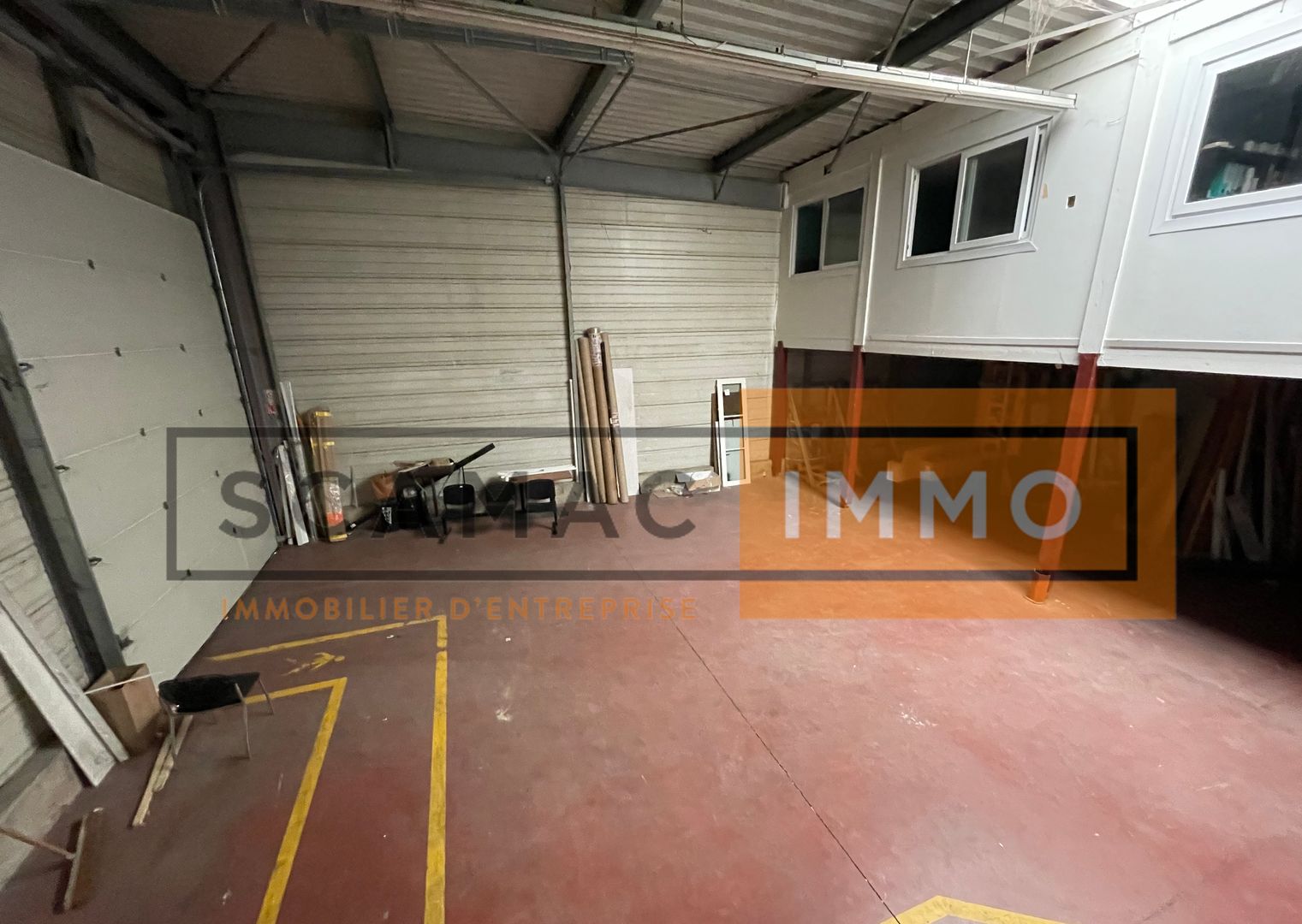 local d'activités de 299m², Noisiel (Seine-et-Marne)