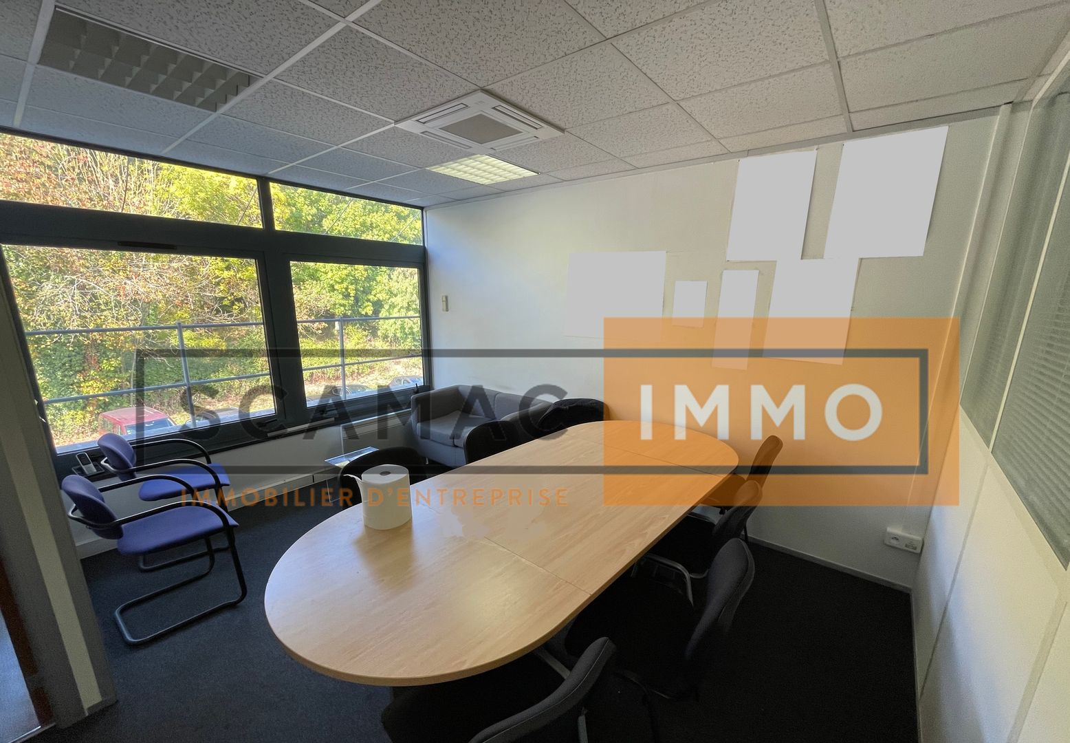 locaux mixtes de 529m², Croissy-Beaubourg (Seine-et-Marne)