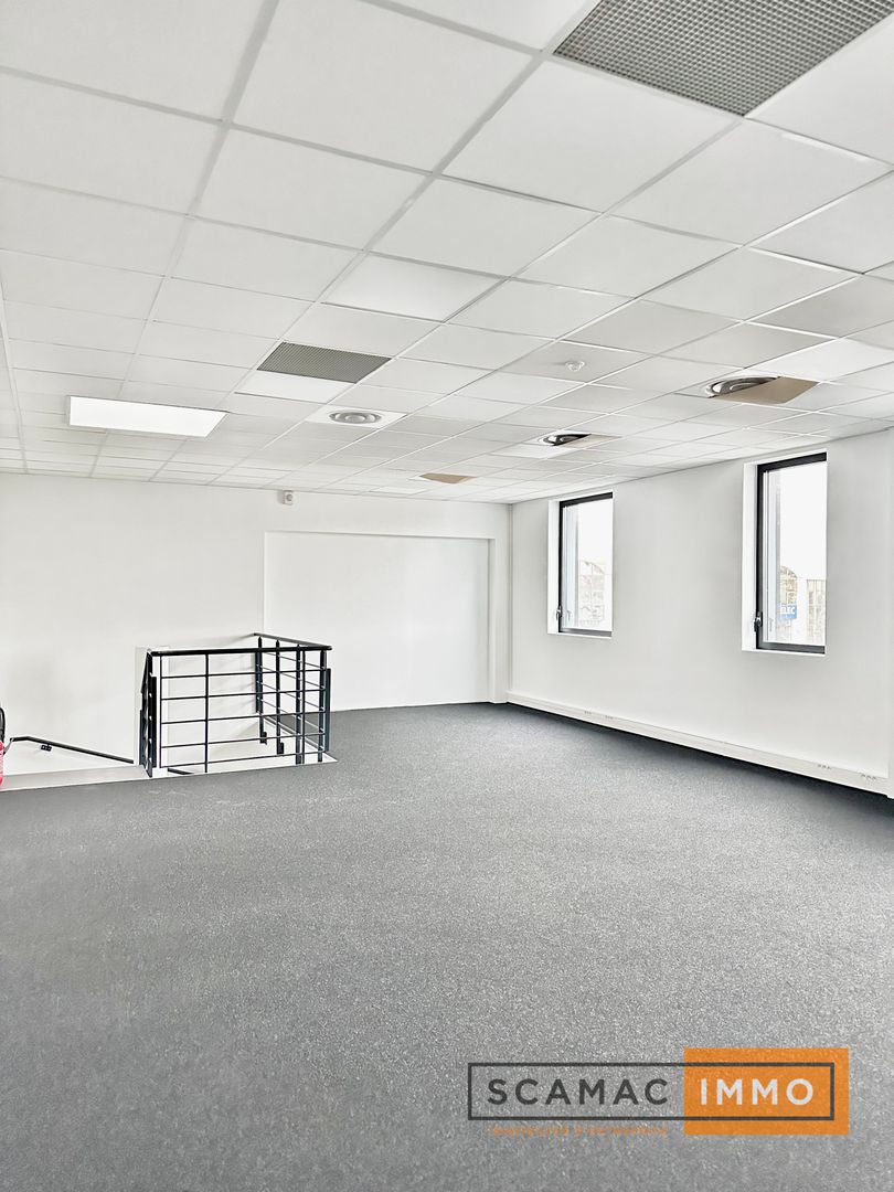entrepôt de 311m², Bonneuil-sur-Marne (Val-de-Marne)