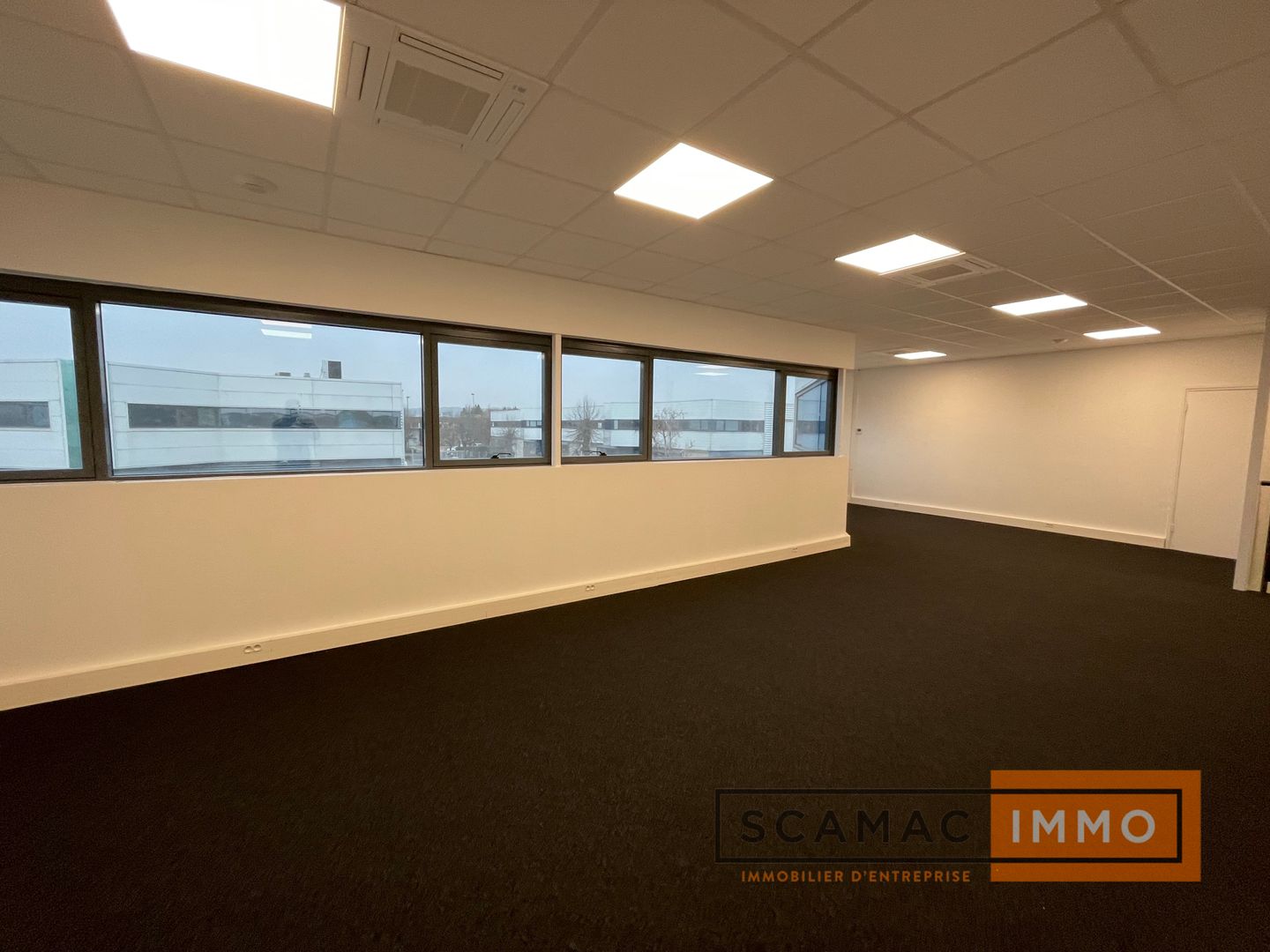 local d'activités de 486m², Bonneuil-sur-Marne (Val-de-Marne)