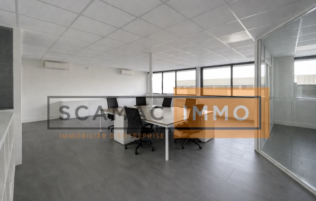 local d'activités de 580m², Chanteloup-en-Brie (Seine-et-Marne)