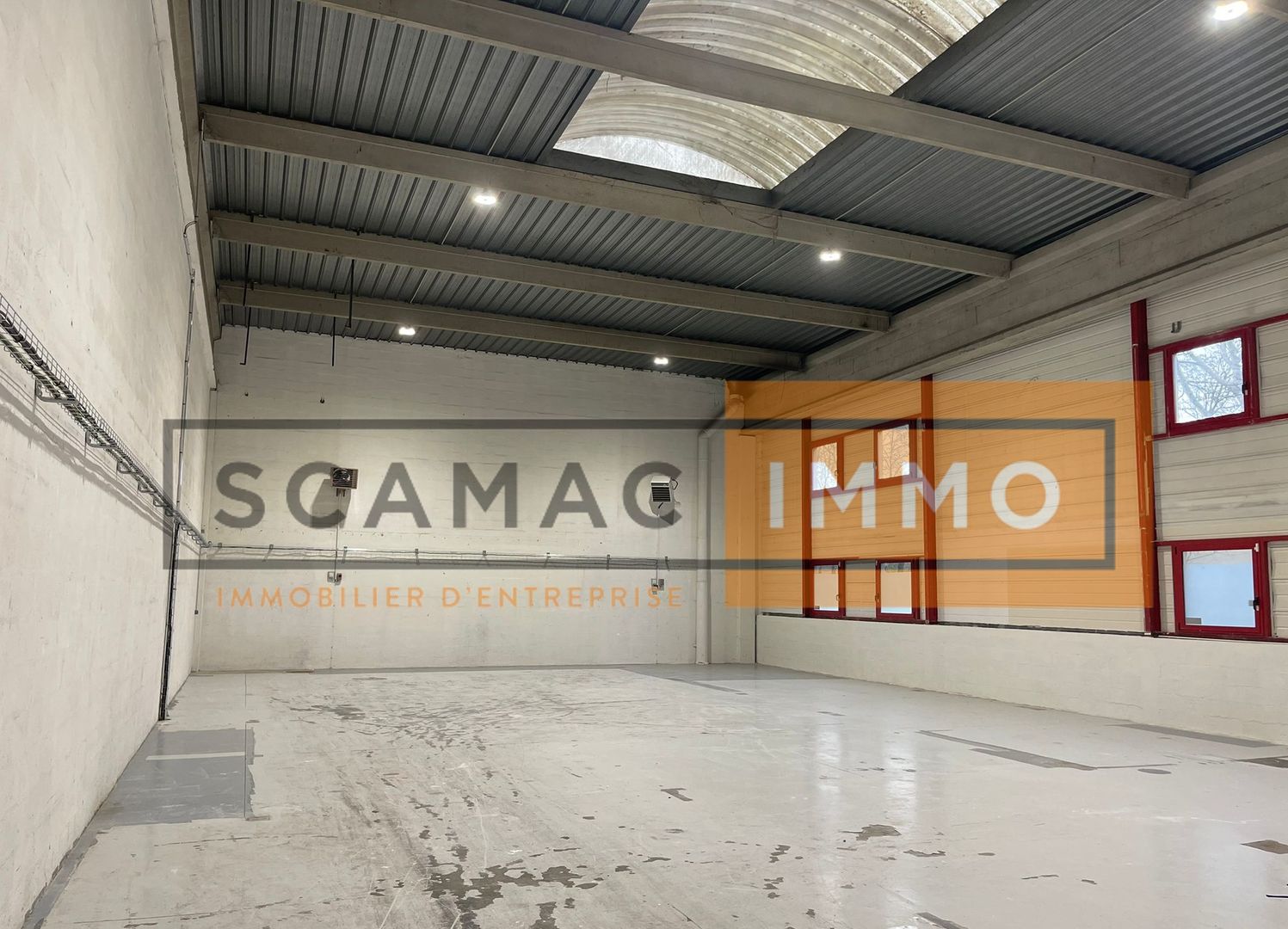 local d'activités de 375m², Bondy (Seine-Saint-Denis)