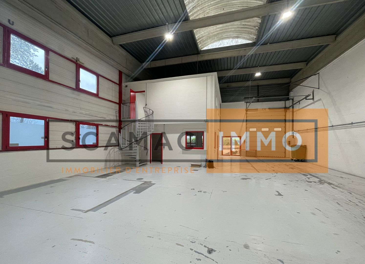 local d'activités de 375m², Bondy (Seine-Saint-Denis)