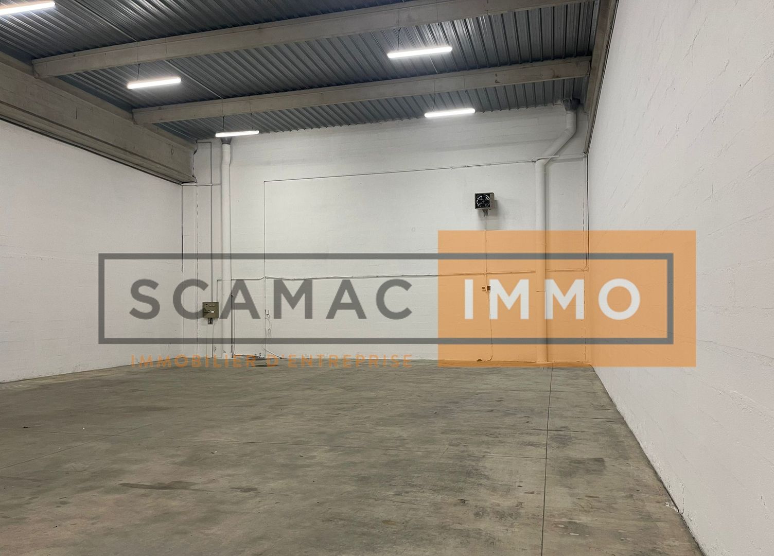 local d'activités de 375m², Bondy (Seine-Saint-Denis)