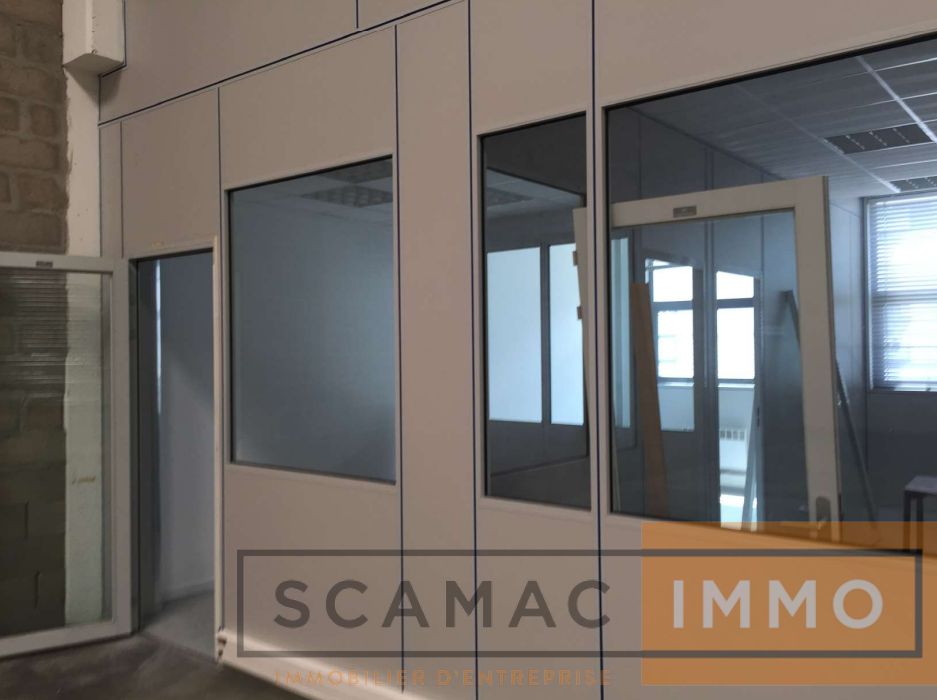 local d'activités de 483m², Ivry-sur-Seine (Val-de-Marne)