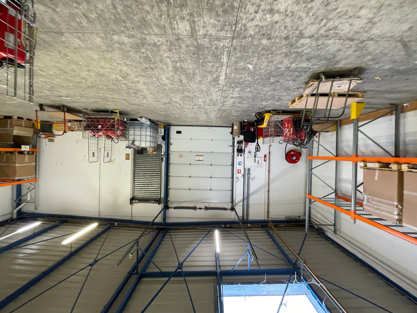entrepôt de 892m², Ivry-sur-Seine (Val-de-Marne)