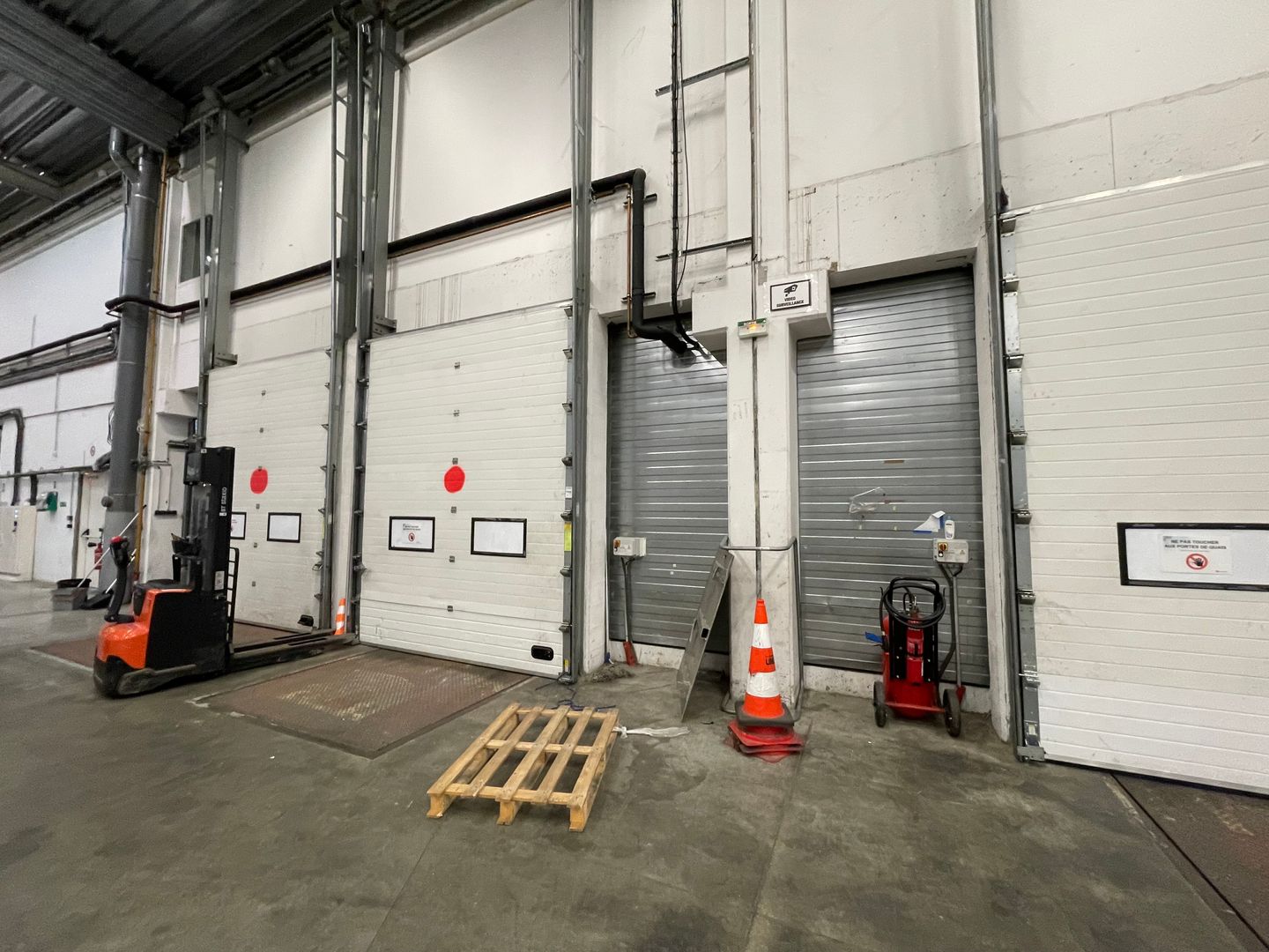 entrepôt de 4 202m², Ivry-sur-Seine (Val-de-Marne)