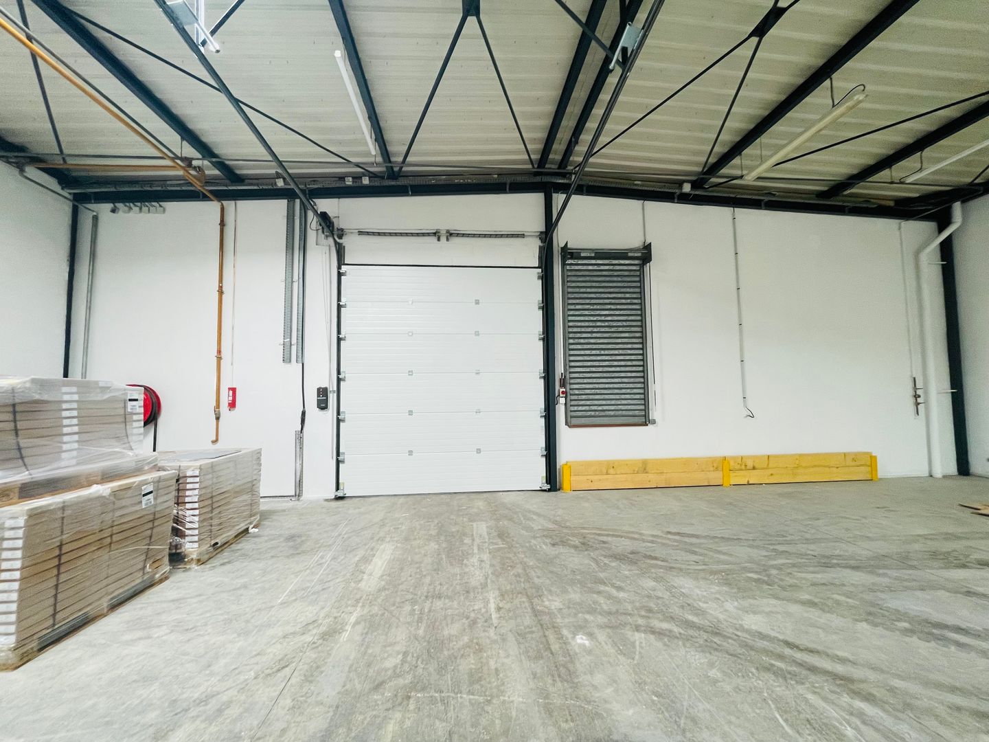 entrepôt de 892m², Ivry-sur-Seine (Val-de-Marne)