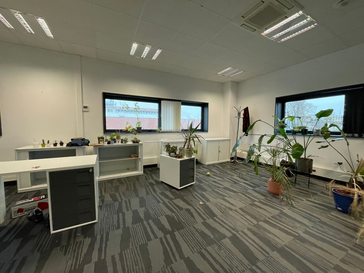 local d'activités de 822m², Ivry-sur-Seine (Val-de-Marne)