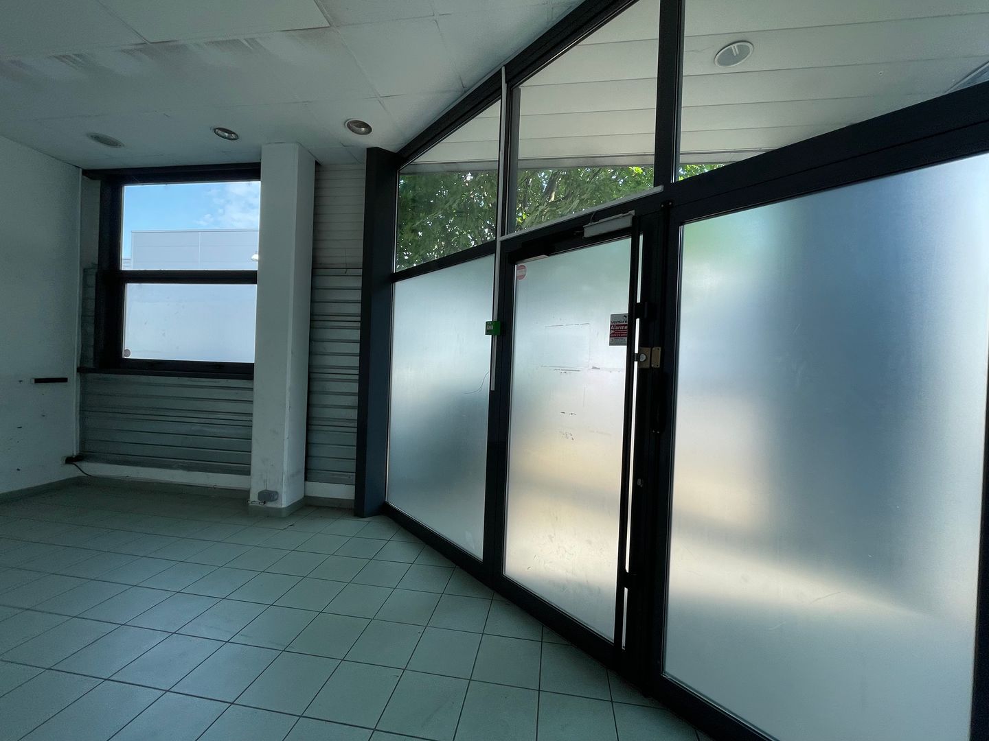 entrepôt de 801m², Ivry-sur-Seine (Val-de-Marne)