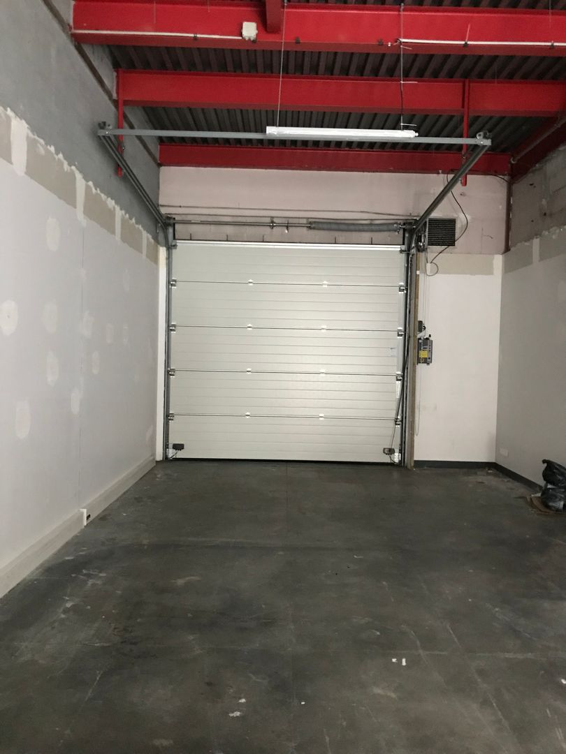 local d'activités de 398m², Ivry-sur-Seine (Val-de-Marne)
