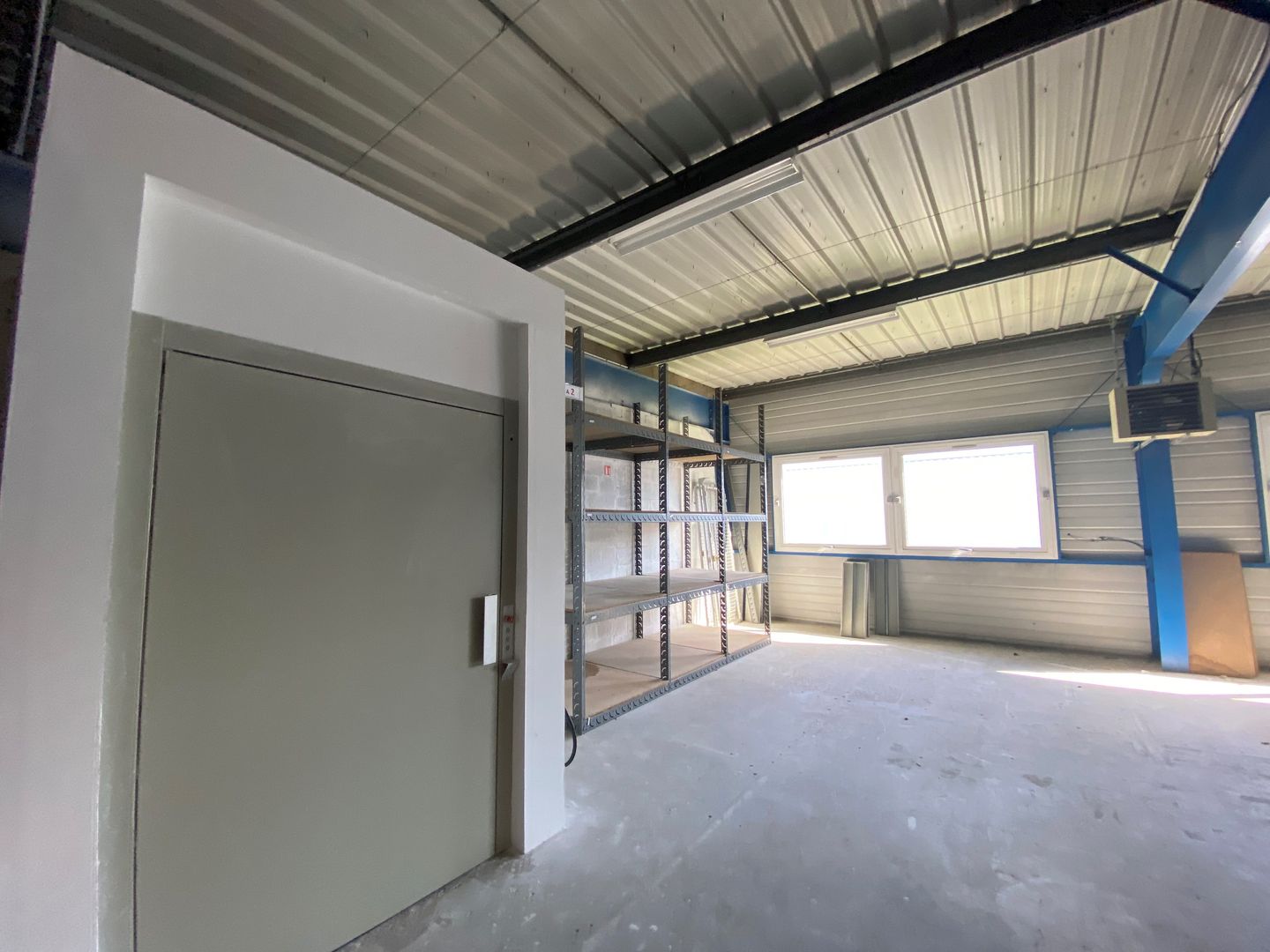 local d'activités de 398m², Vitry-sur-Seine (Val-de-Marne)