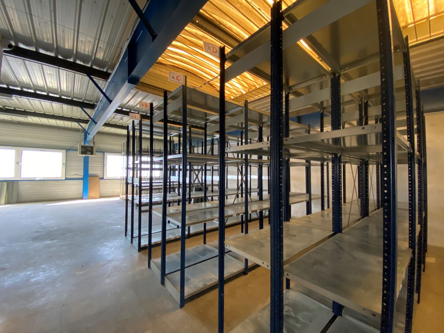 local d'activités de 398m², Vitry-sur-Seine (Val-de-Marne)