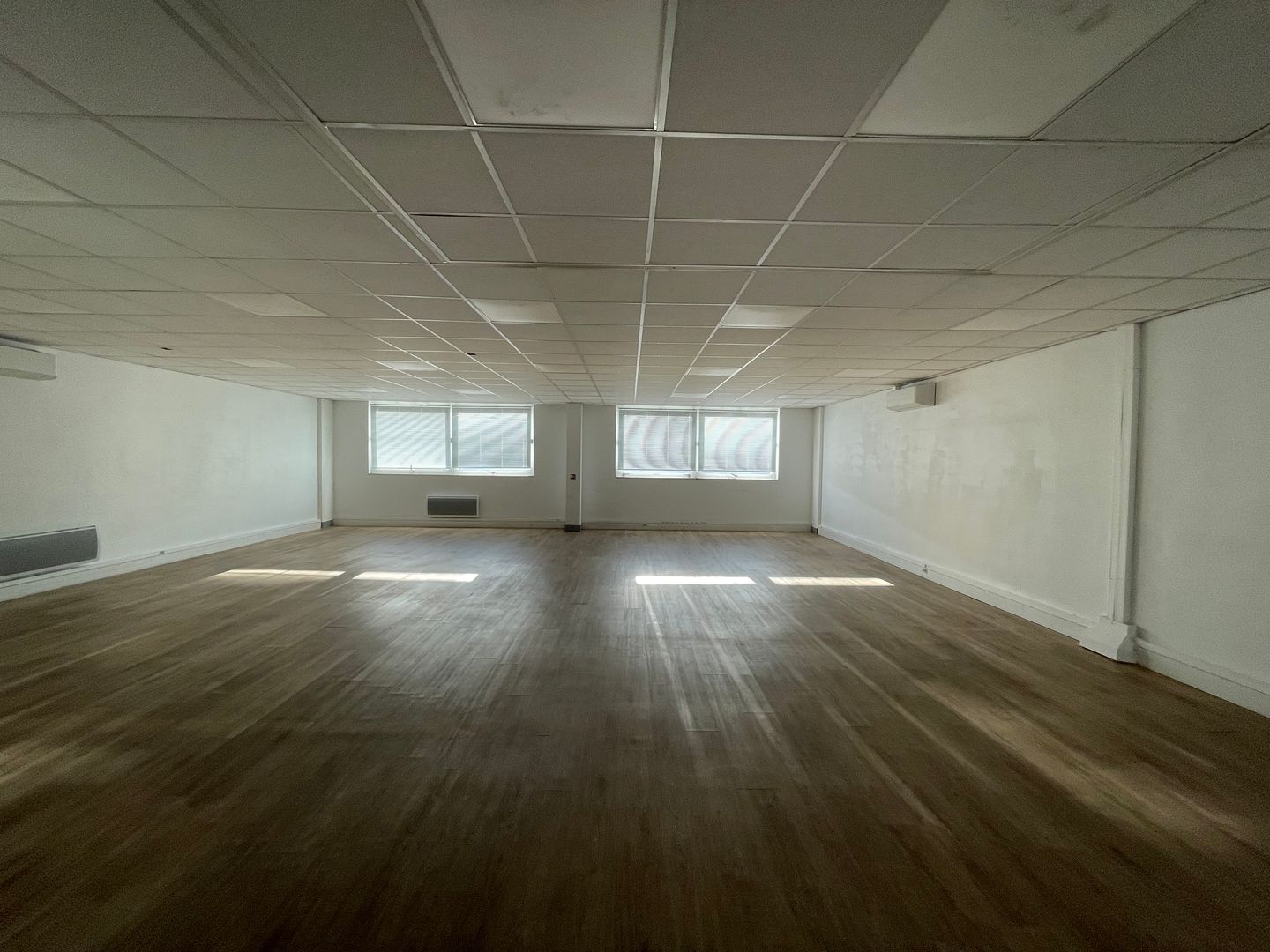 local d'activités de 398m², Vitry-sur-Seine (Val-de-Marne)