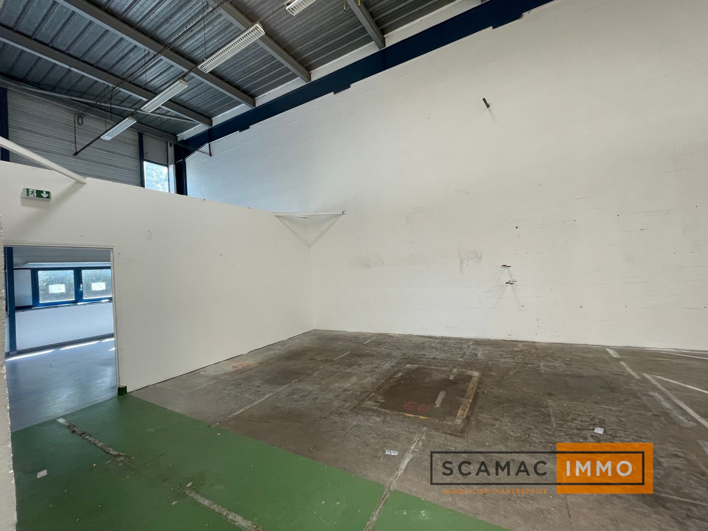 entrepôt de 671m², Fresnes (Val-de-Marne)