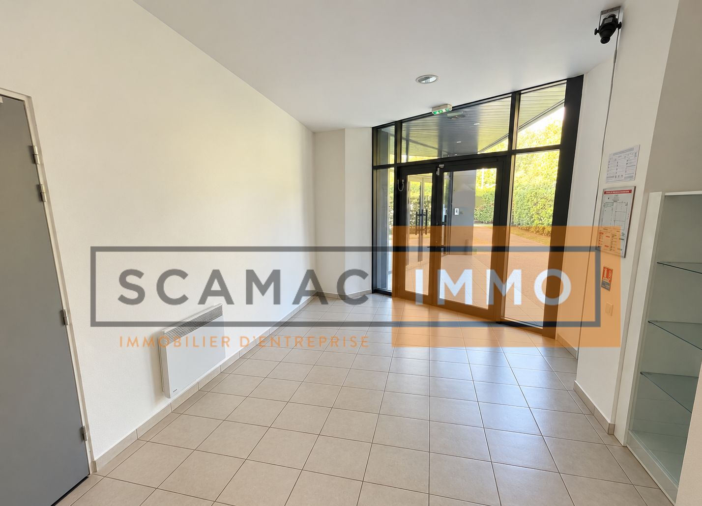 local d'activités de 210m², Bussy-Saint-Martin (Seine-et-Marne)