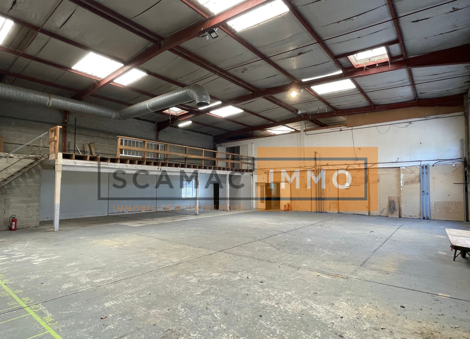 Local d'activités de 996 m², Lagny-sur-Marne