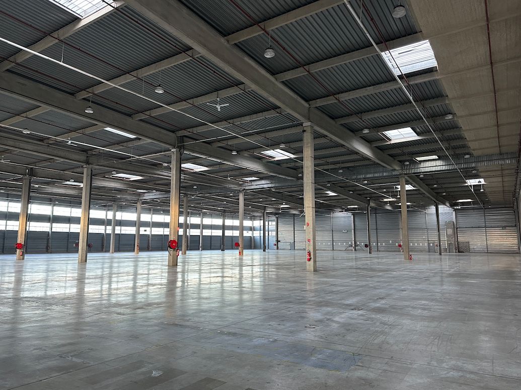 entrepôt de 17&nbsp;159m², Bussy-Saint-Georges (Seine-et-Marne)
